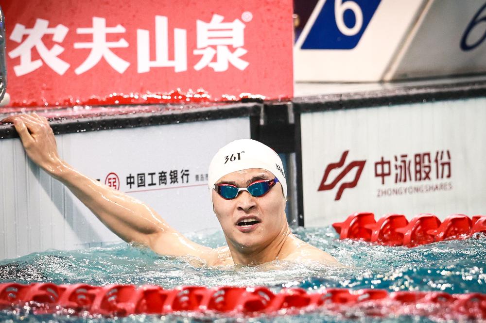 3C：退役三天前我和莱万说不想再为任何球队踢球，除非是巴萨